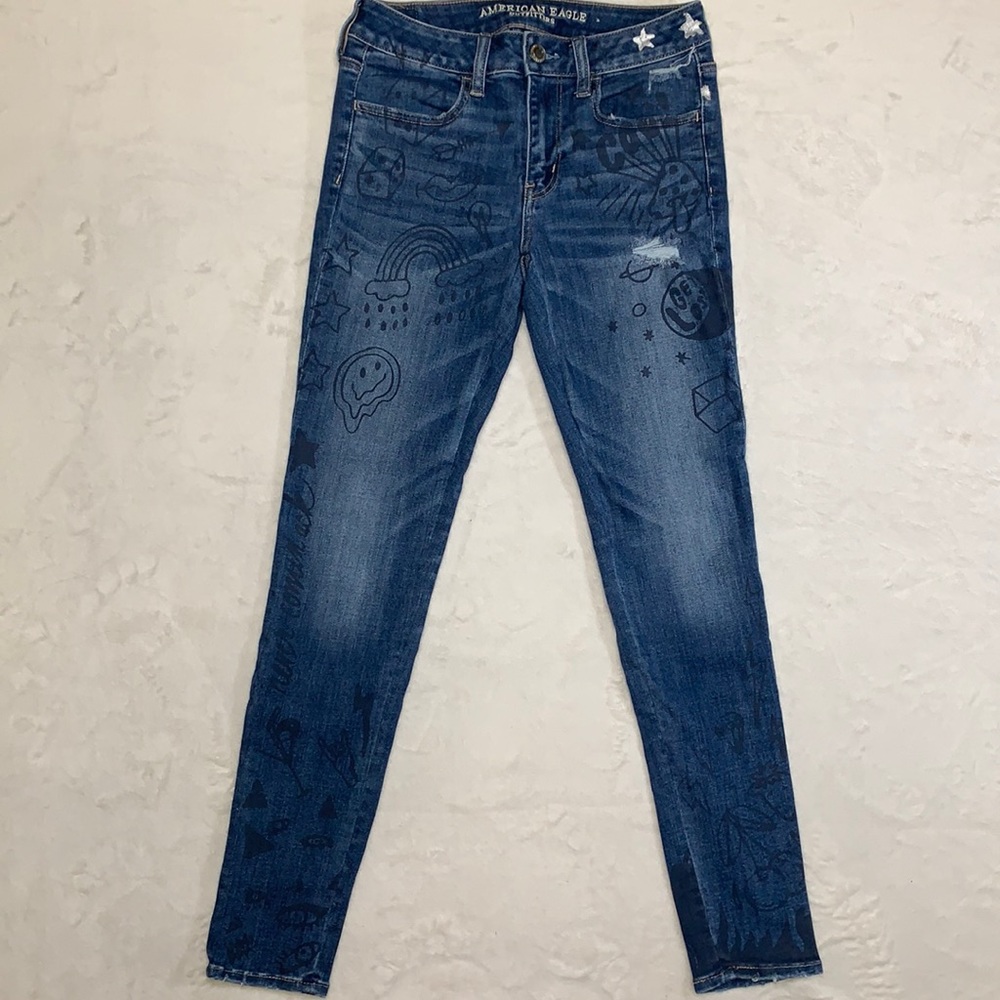 American Eagle woman’s  graffiti Jeggings  6